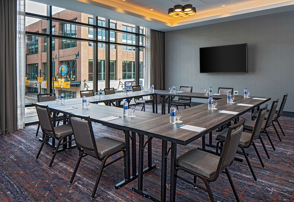 Hyatt House Indianapolis Downtown 63/70