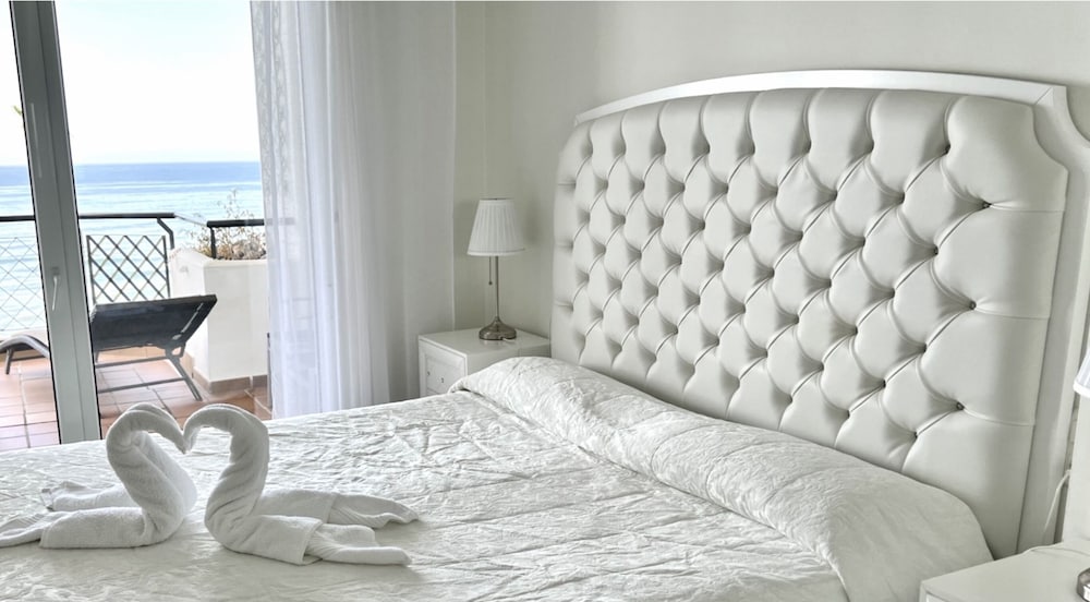 Mi Capricho Beachfront Apartment - Sitio De Calahonda 37/50
