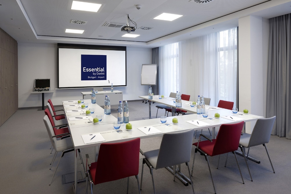 Essential by Dorint Stuttgart-Airport 36/42