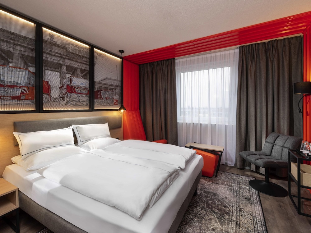 ibis Styles Berlin Treptow Hotel 12/71
