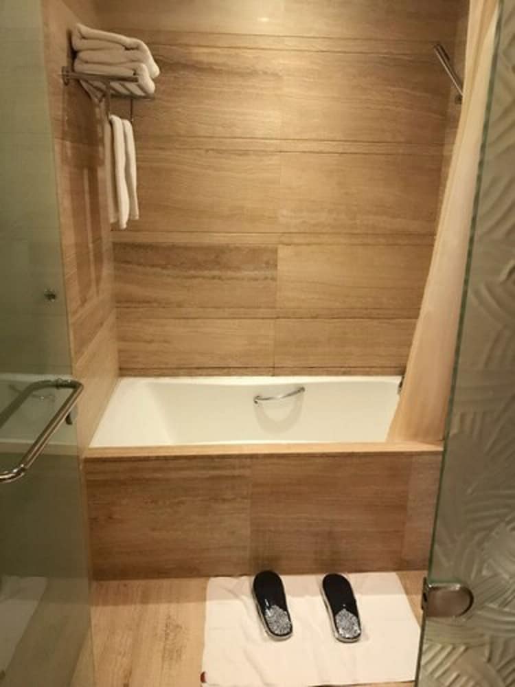 Shanghai ZiYuan Service Apartment 34/61