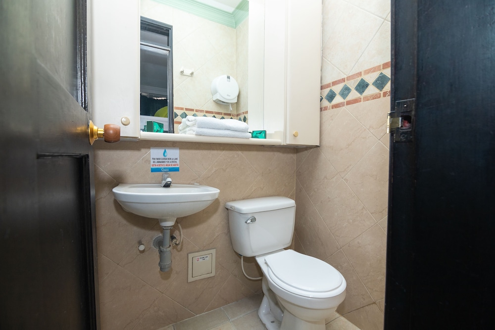 Hotel Ayenda Calypso 1142 30/34
