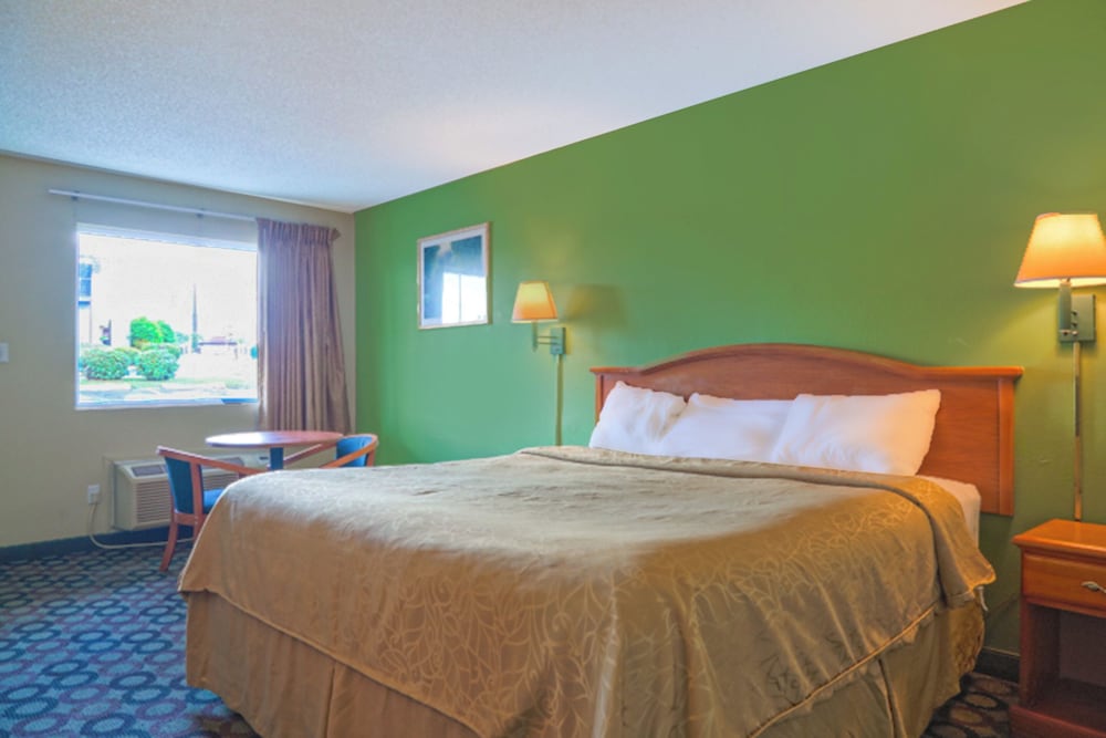 Economy Inn by OYO Ashburn I-75 26/54