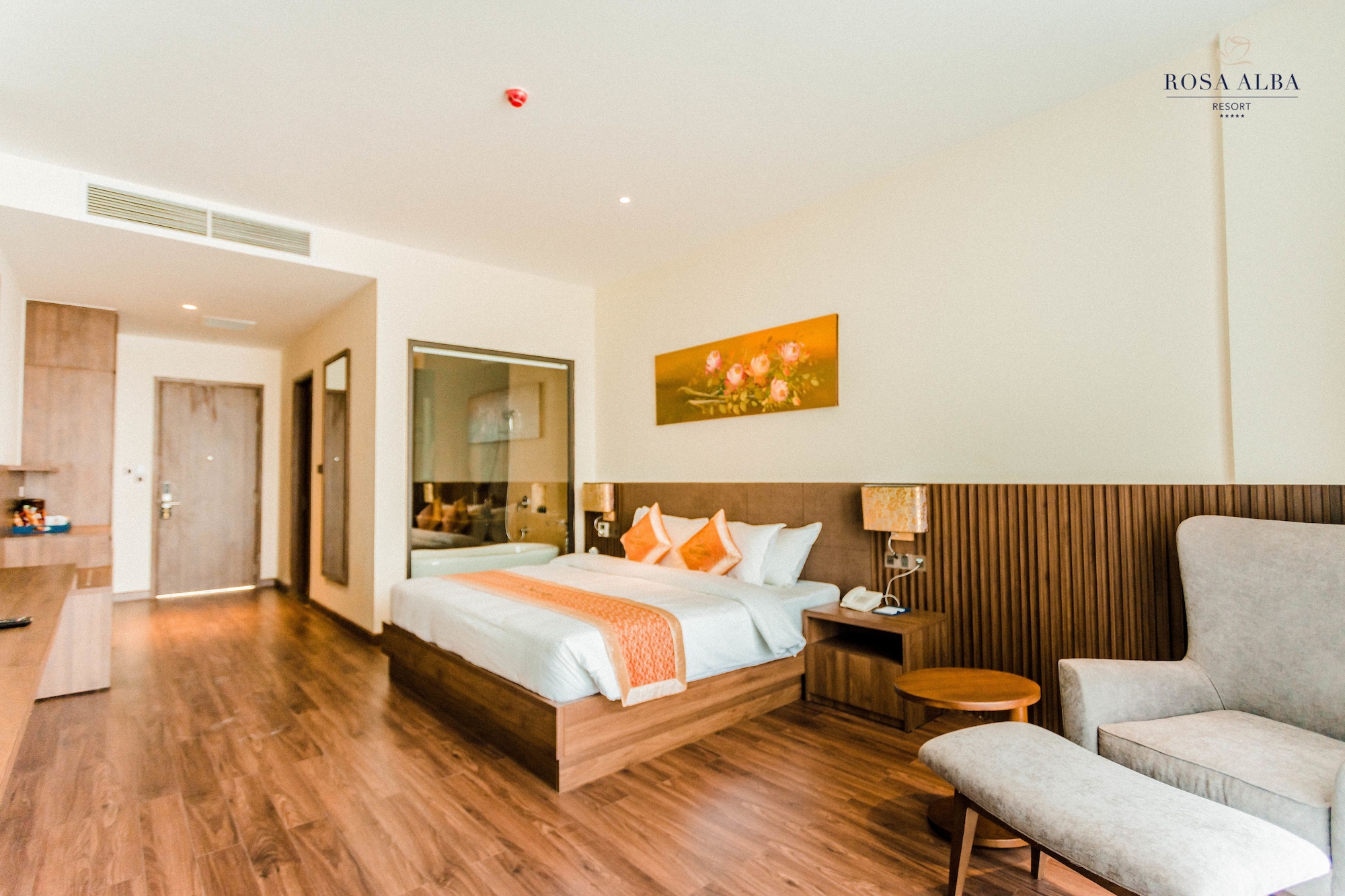 Studio, King Bed, Ocean View