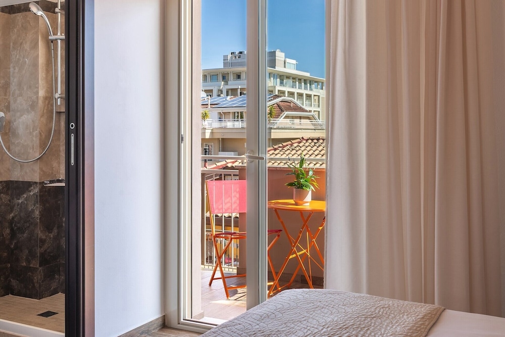 Hotel Carmen 27/50