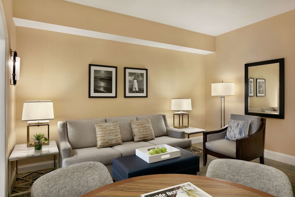 Hilton Suites Ocean City Oceanfront 35/63