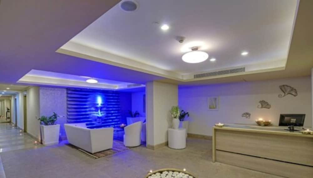 Radisson Blu Bengaluru Outer Ring Road (ex Park Plaza Bengaluru Hotel) 9/74