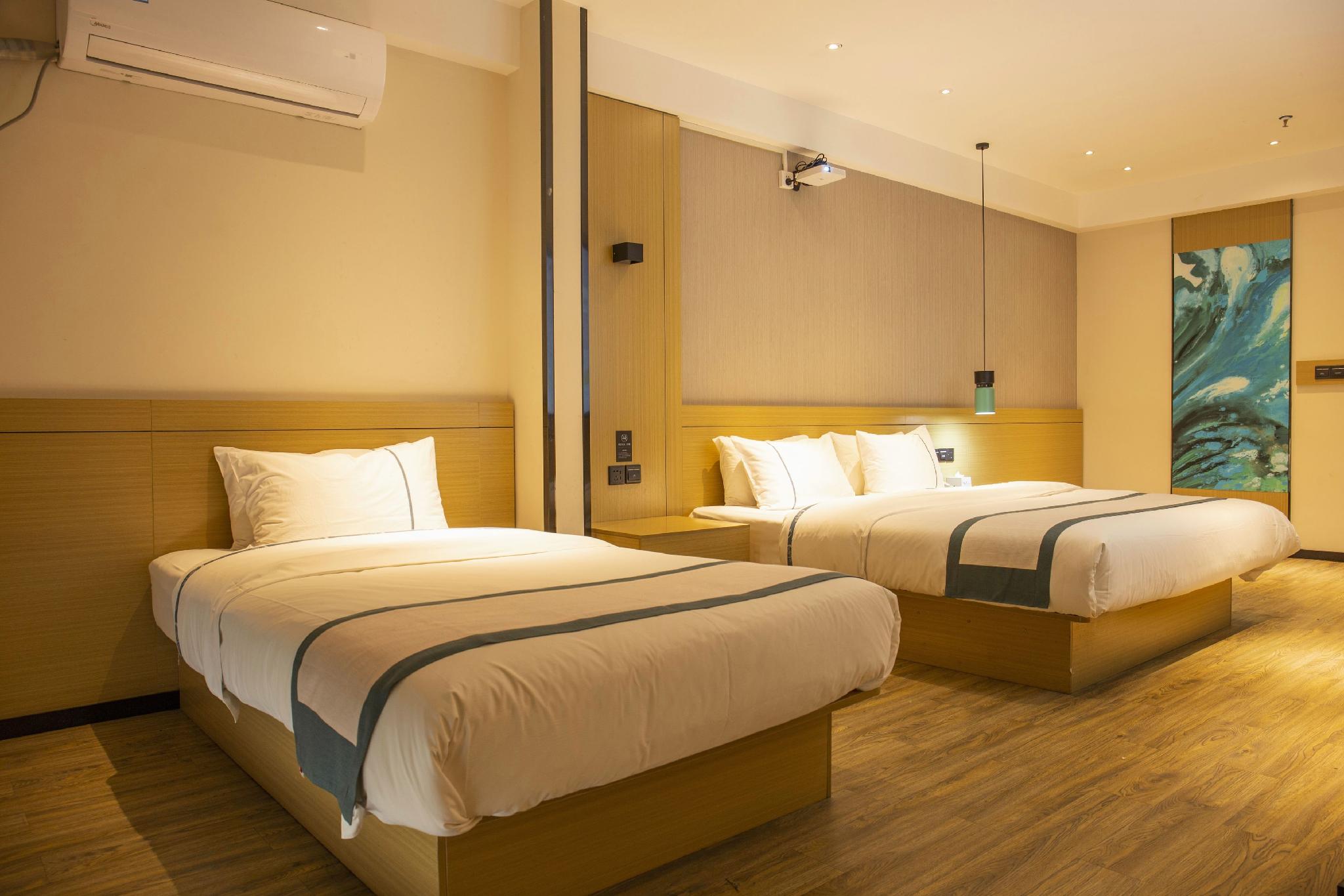 City Comfort Inn Xiantao First Middle School 27/52
