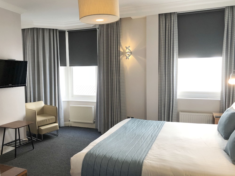 Legends Hotel Brighton 16/67