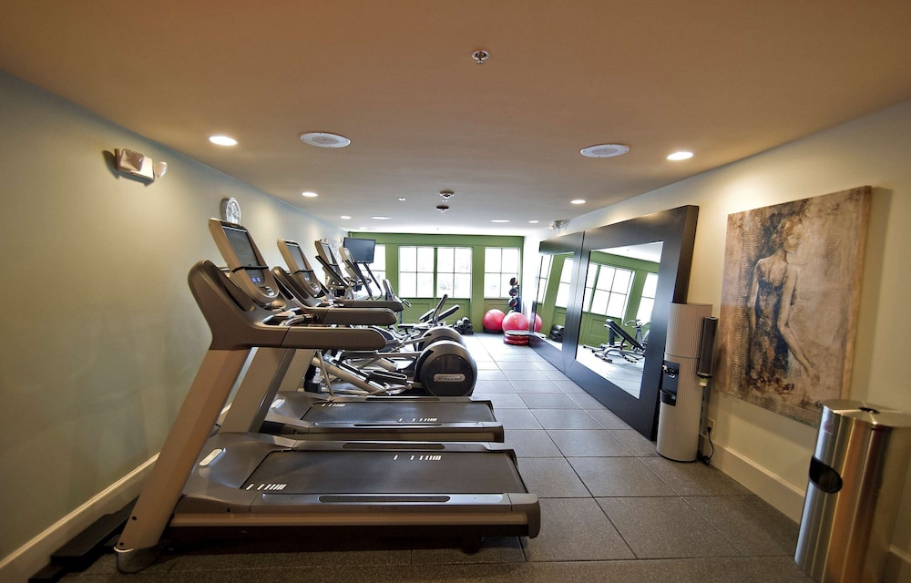 DoubleTree Suites by Hilton Hotel Huntsville South 15/36