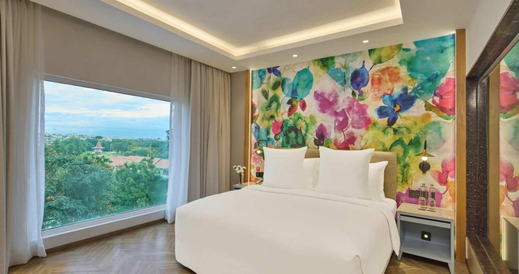 Suite, Golf Course View