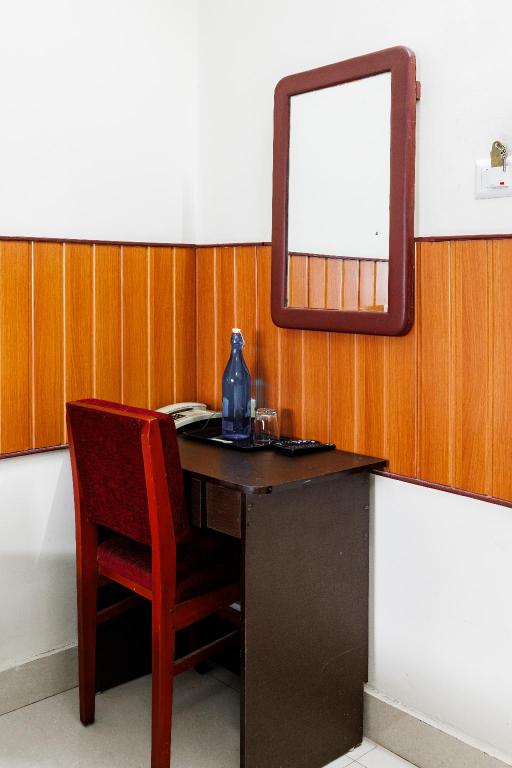 PAULSON PARK HOTEL 43/50