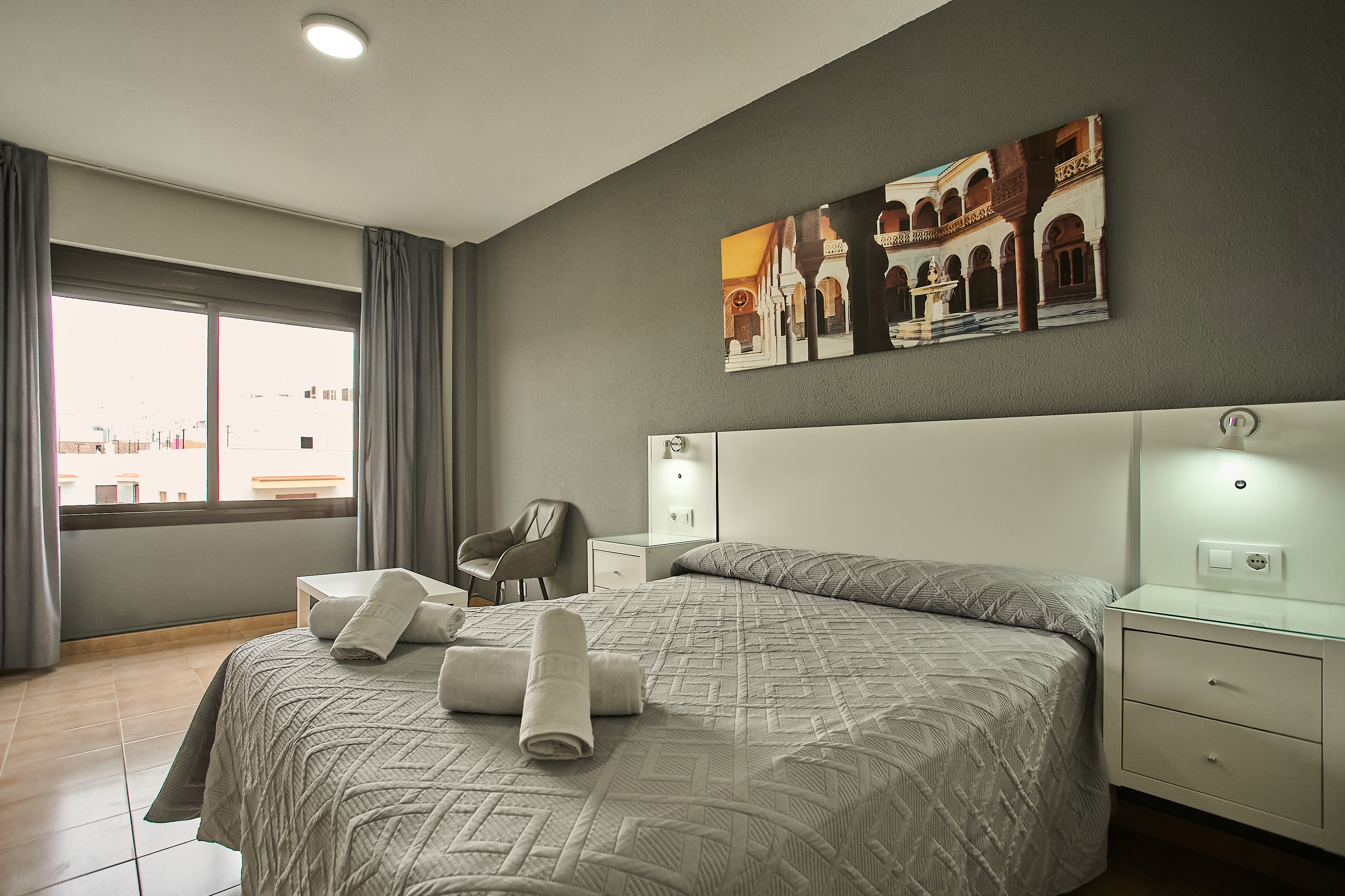 Resitur Apartamentos Turisticos En Seville 9/50