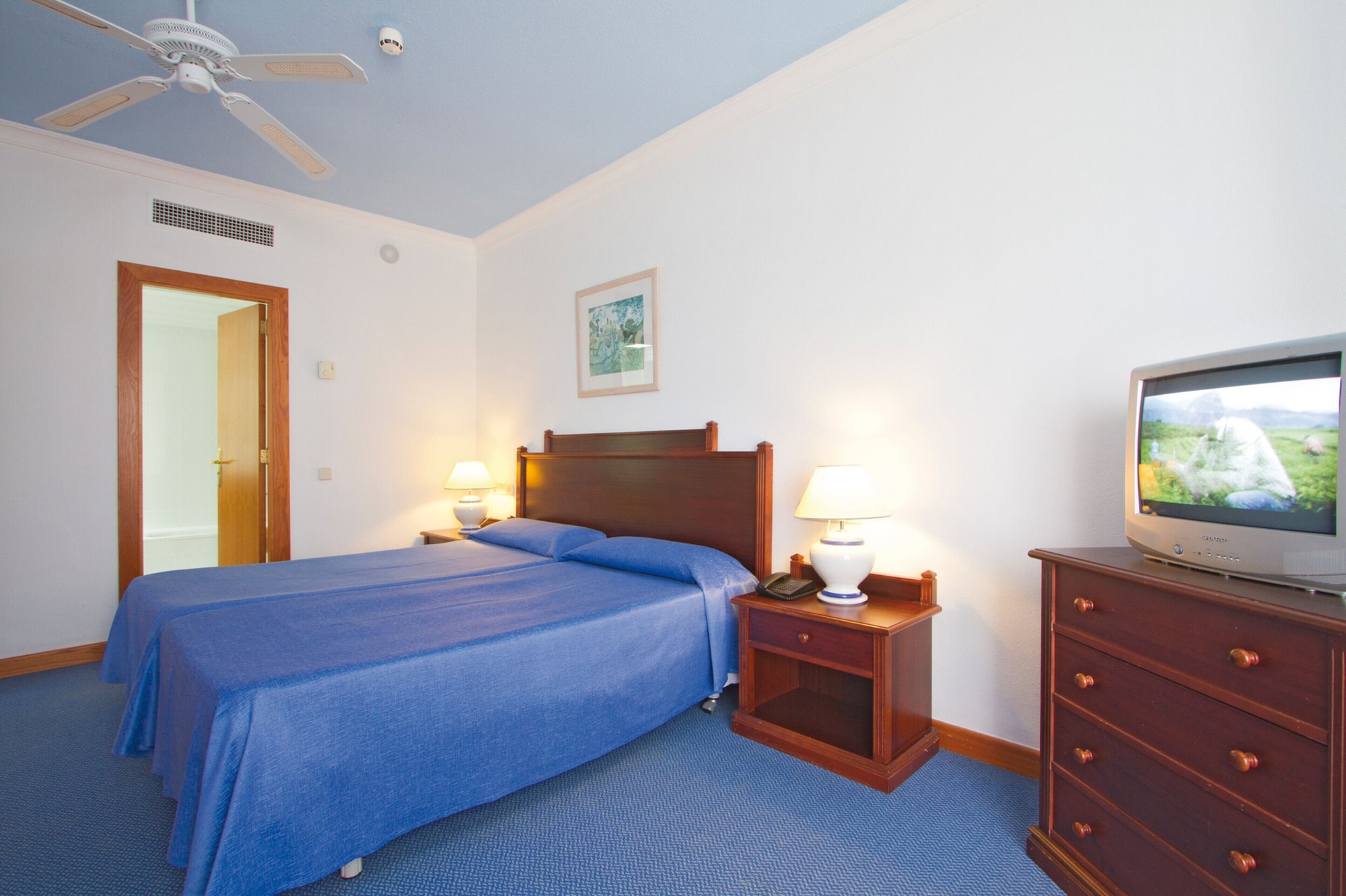 Suite, Sea View