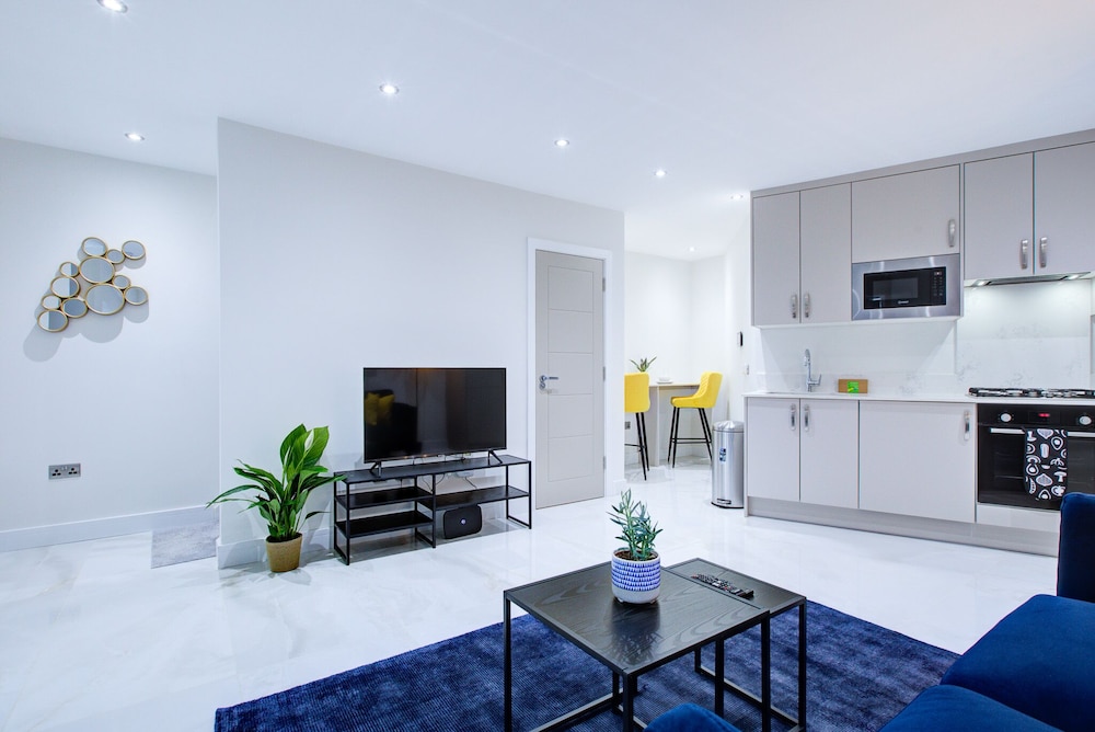 HybridResi Uxbridge 27/47