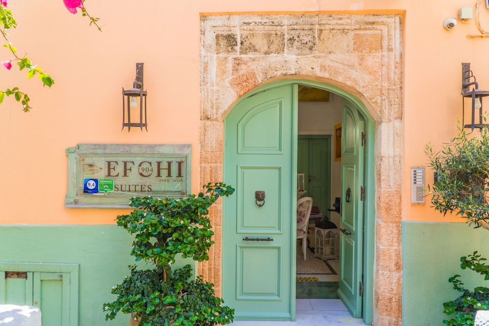 Efchi Suites 1904 2/39