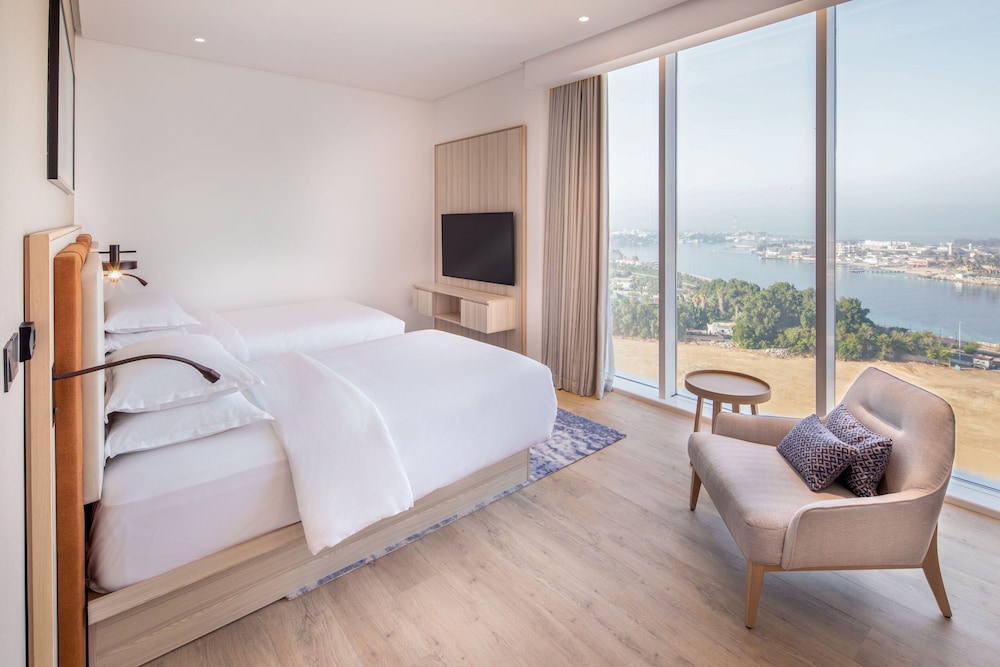 فور بوينتس شيراتون كورنيش جدة(Four Points by Sheraton Jeddah Corniche) 19/50