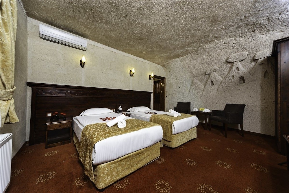 Dilek Kaya Hotel Special Class 23/71