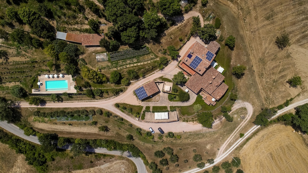 Agriturismo Fonte Chiara 31/35