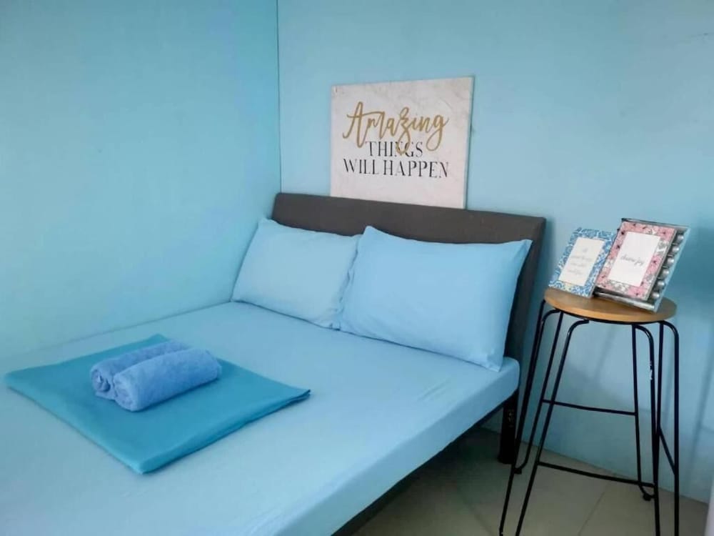 The Stopover Hostel Mactan 12/21
