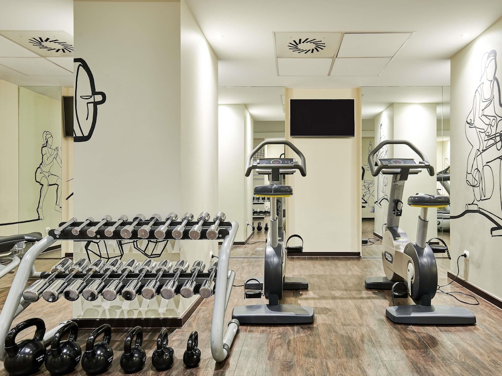 Mercure Warszawa Grand 39/74