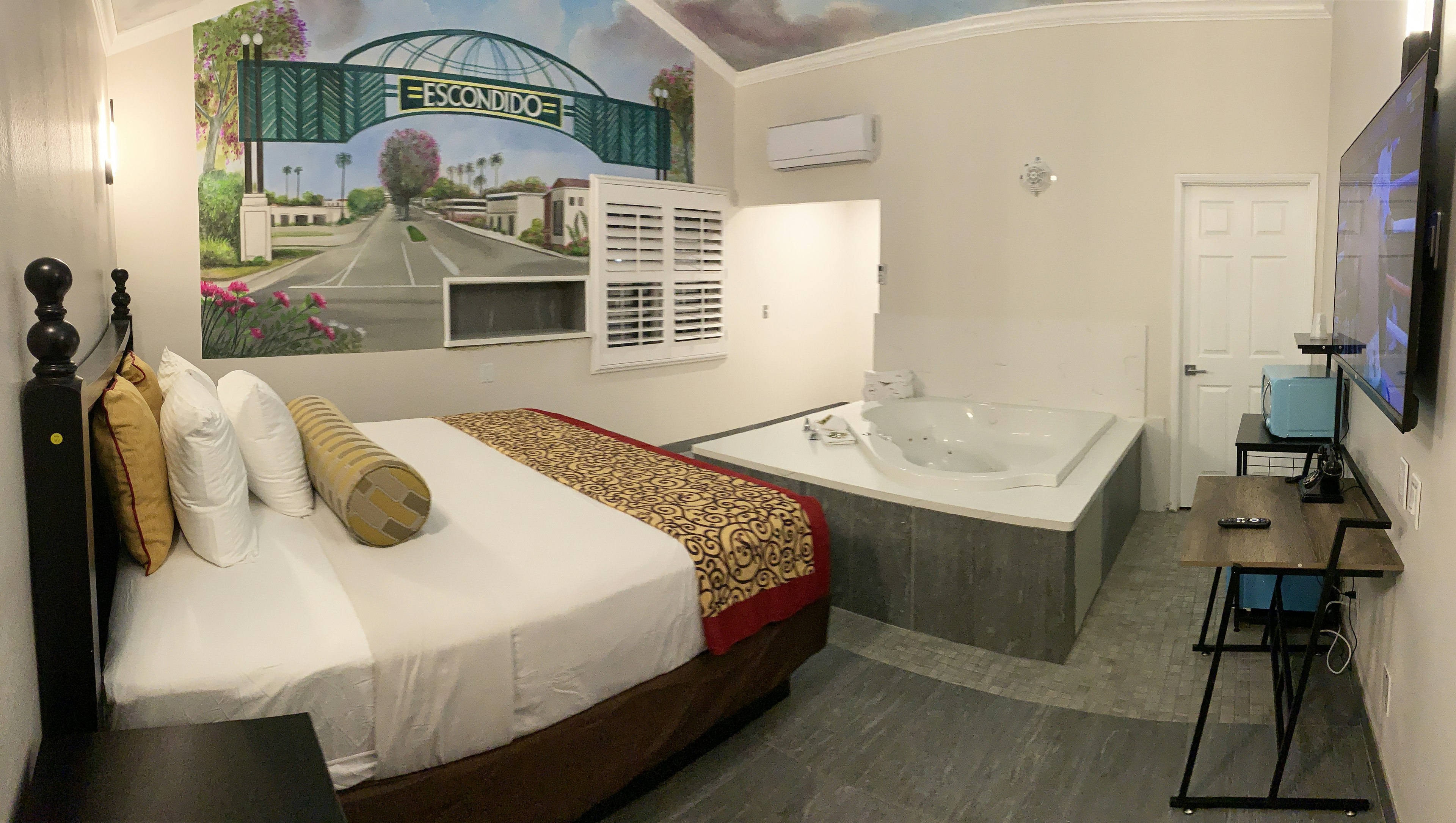 Escondido Inn 18/42