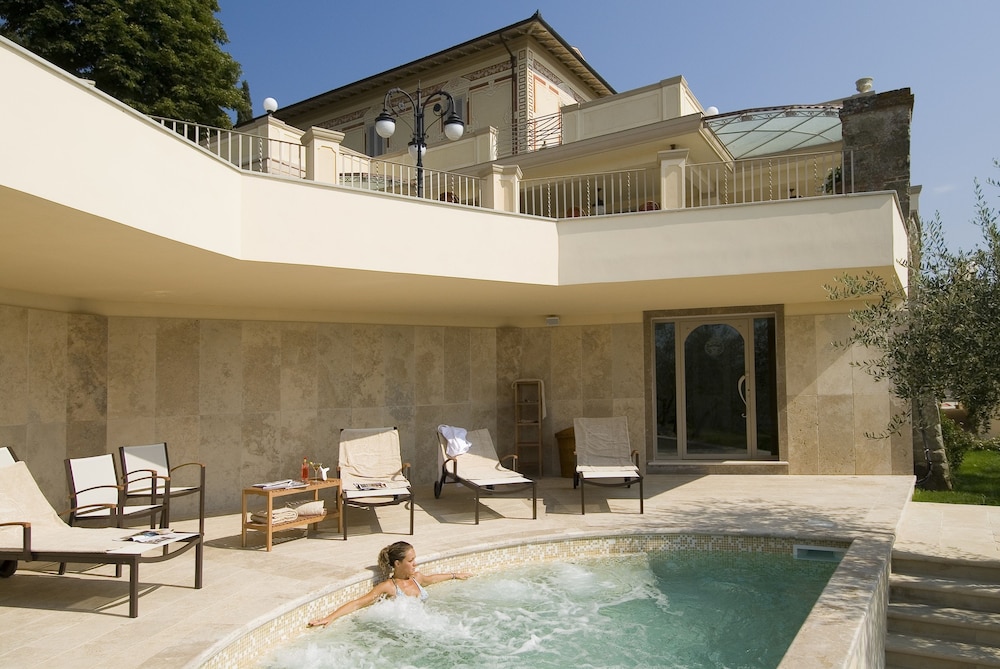 VILLA LA BORGHETTA RESORT 22/46