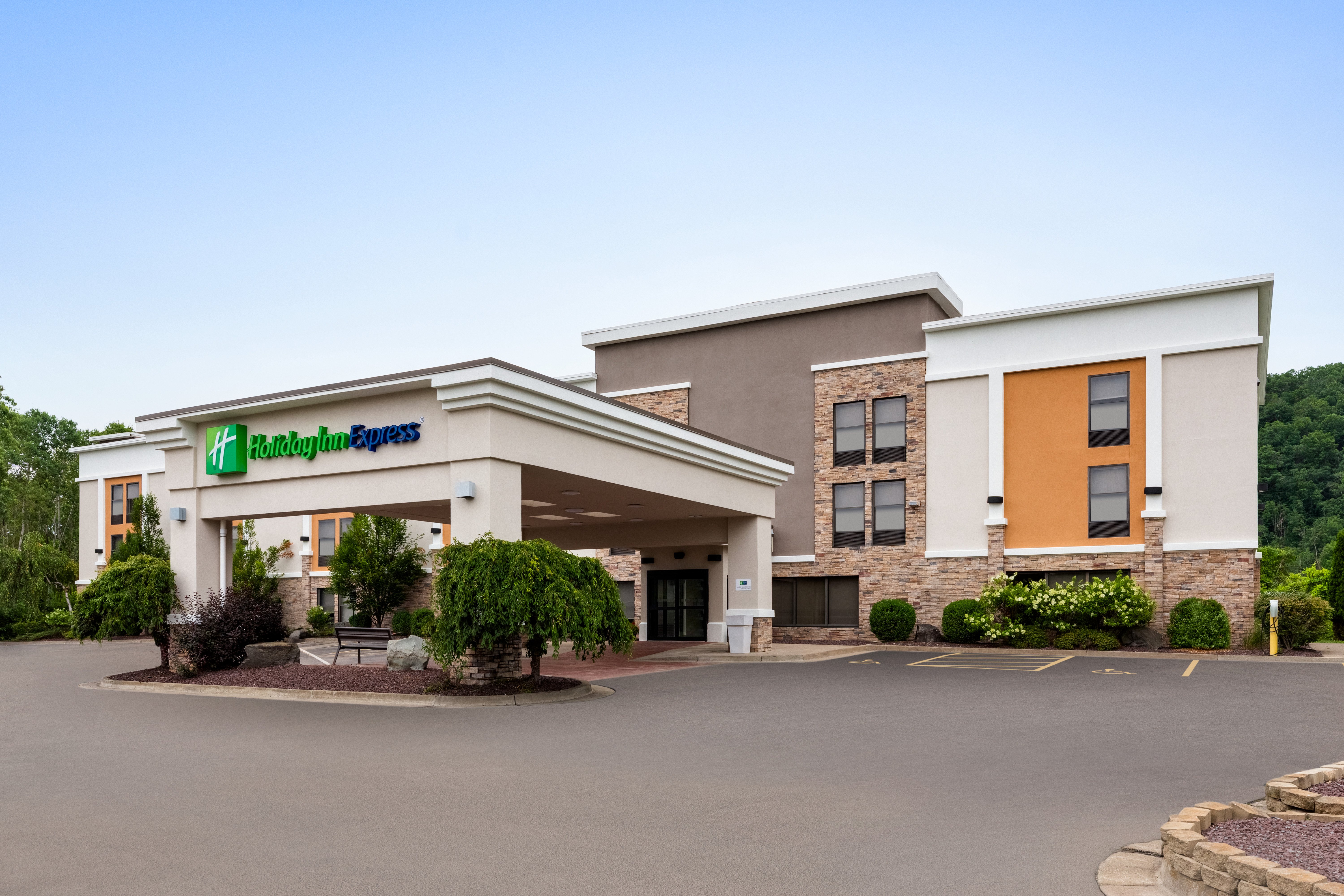 Holiday Inn Express Painted Post Corning Area 2/28