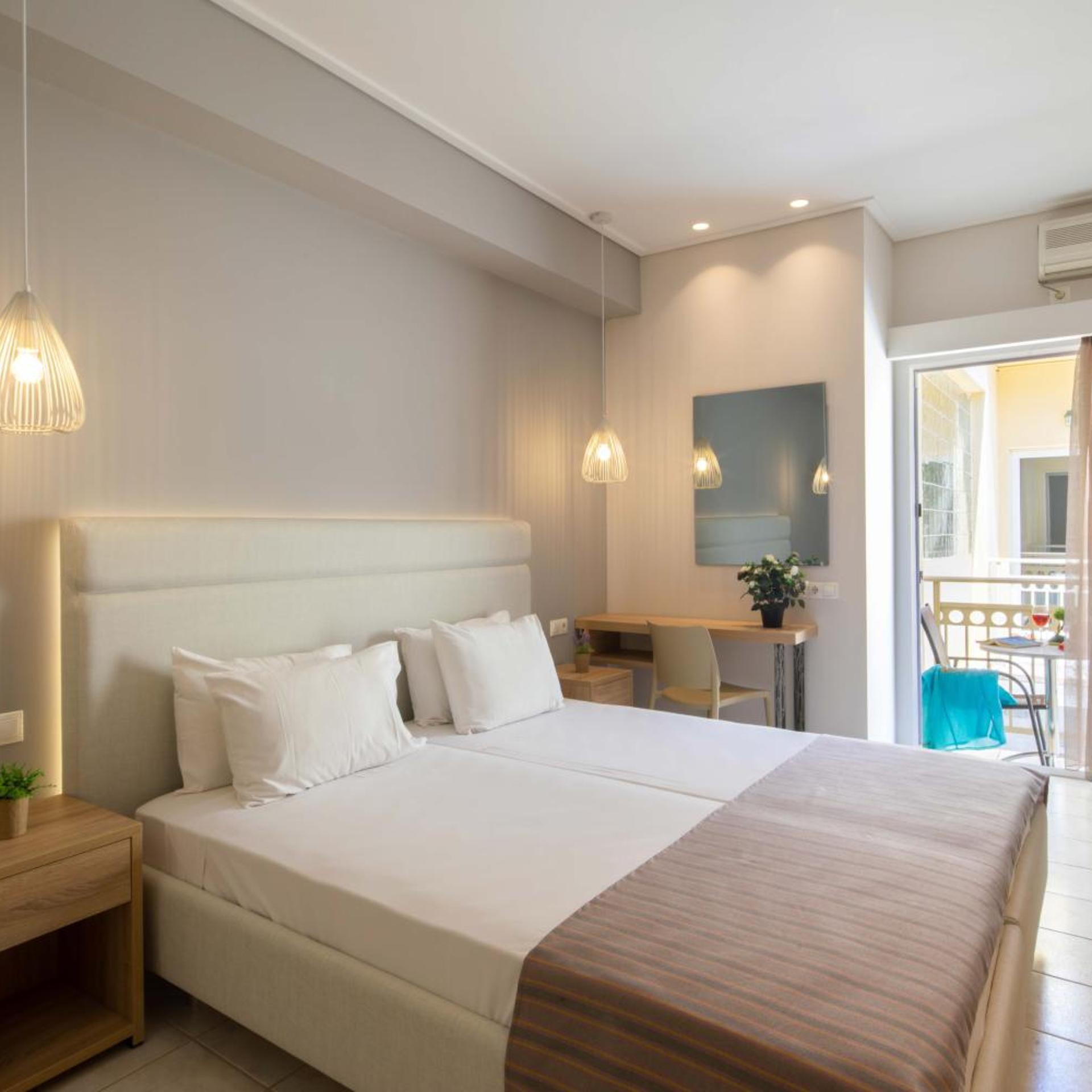Rossis Beach Hotel 26/58