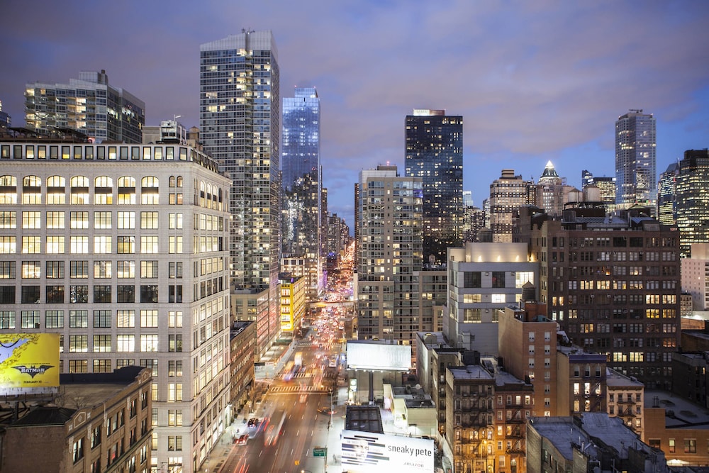 Four Points By Sheraton Manhattan Midtown West 15/30
