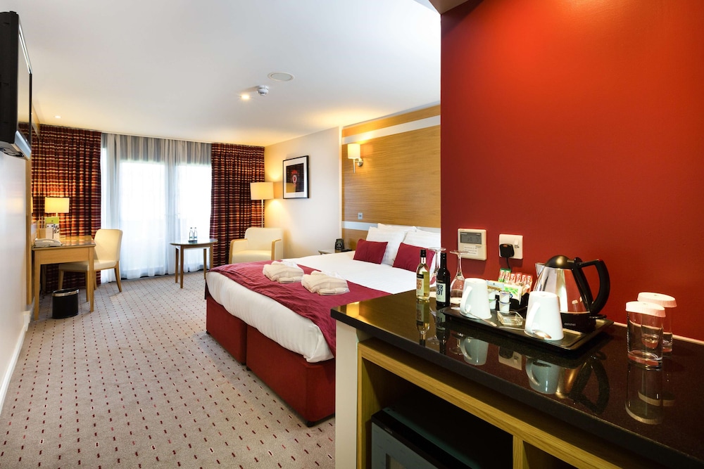 Doubletree By Hilton Milton Keynes 65/83