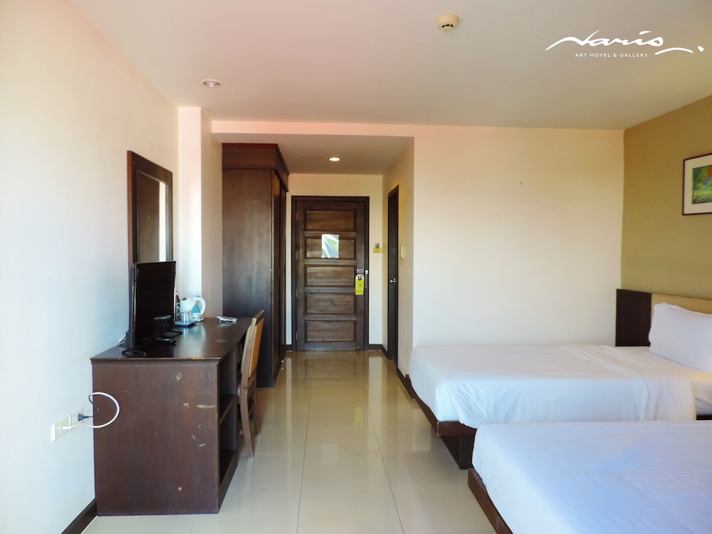 NARIS ART HOTEL 20/55