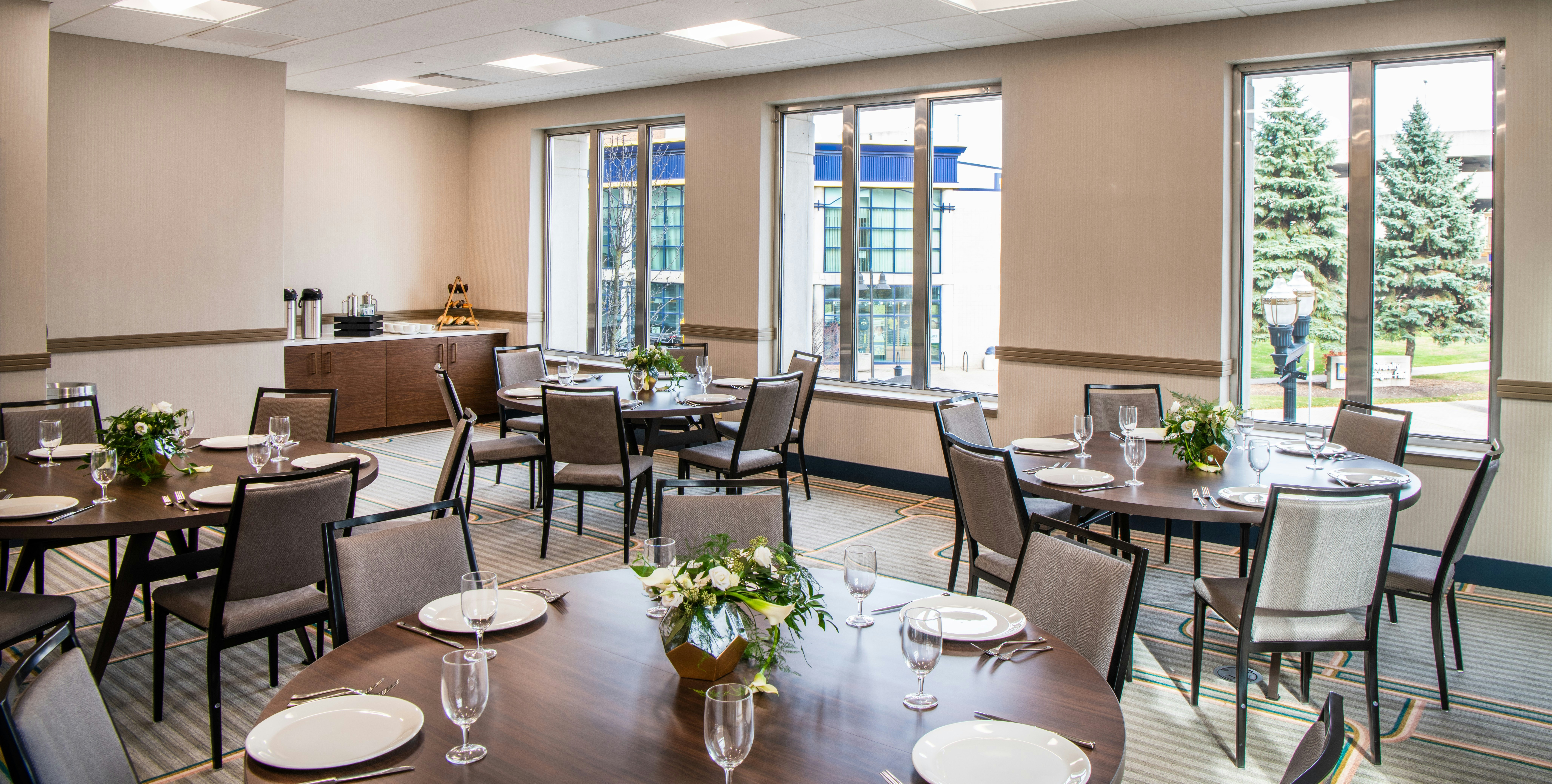 Hilton Garden Inn Flint Downtown 42/54