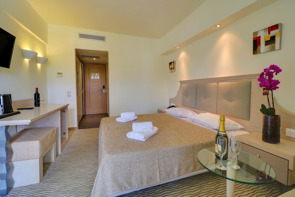 Olympian Bay Grand Resort By Anayia All Inclusive Resorts 27/72