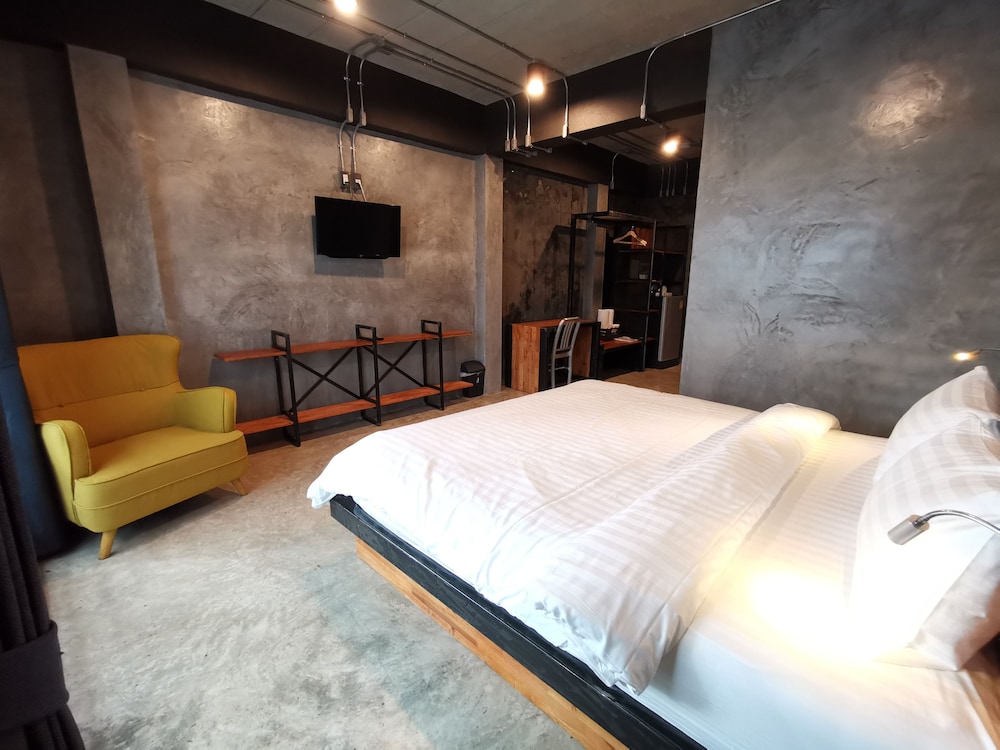 Norn Nee Nor Hostel&Cafe 31/46