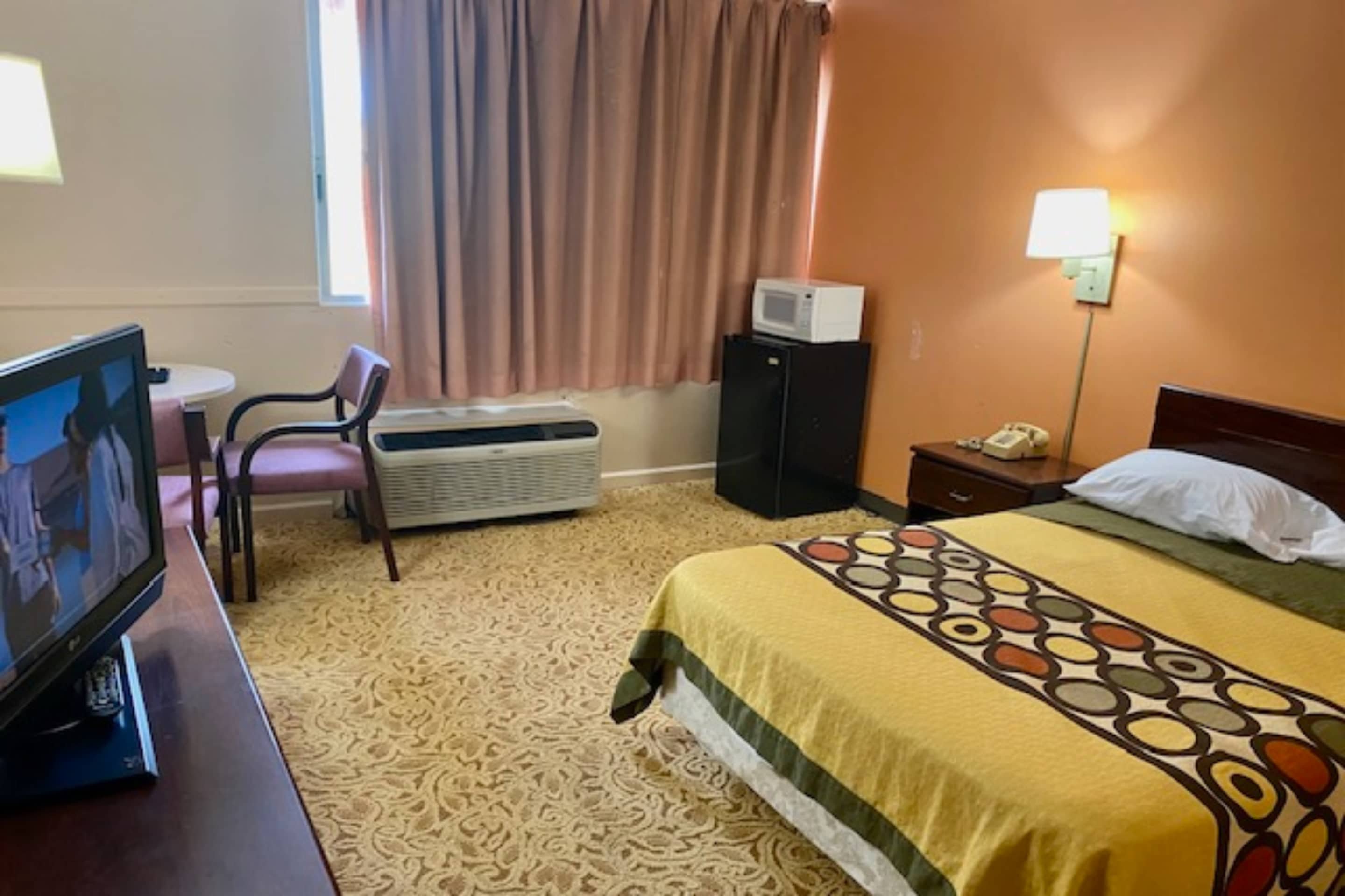 Red Carpet Inn & Suites Lima 19/64