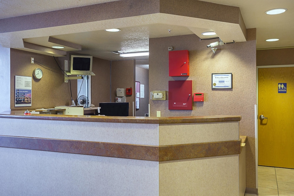 Lobby at Motel6 Bernalillo, NM, BERNALILLO - NM
