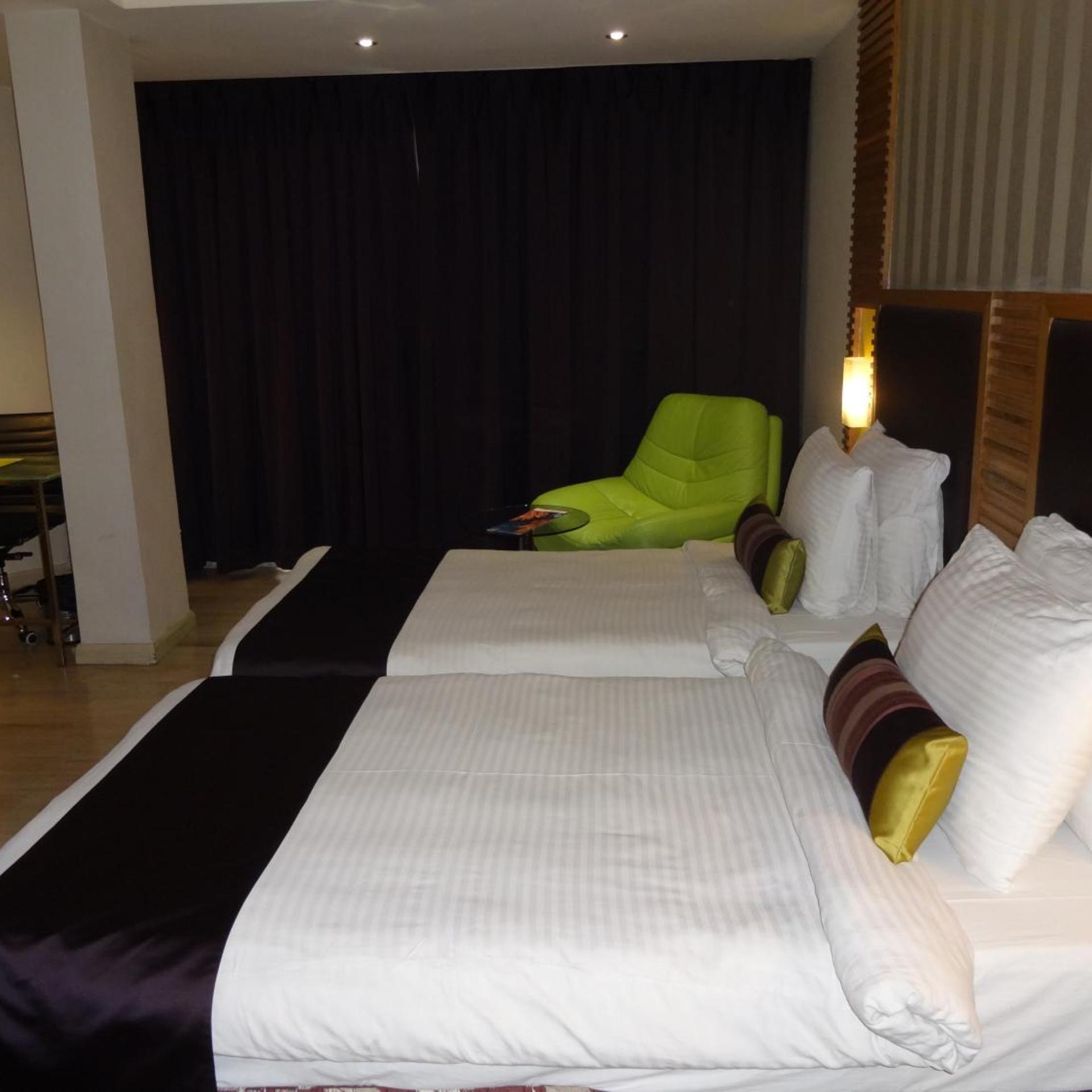 Oyo Premium Karkhana Secunderabad 14/63