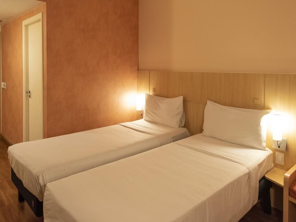 Ibis Sao Paulo Barra Funda 25/74