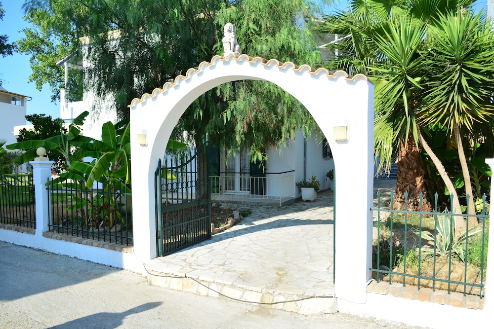 Cavo D'oro Apartments 61/67