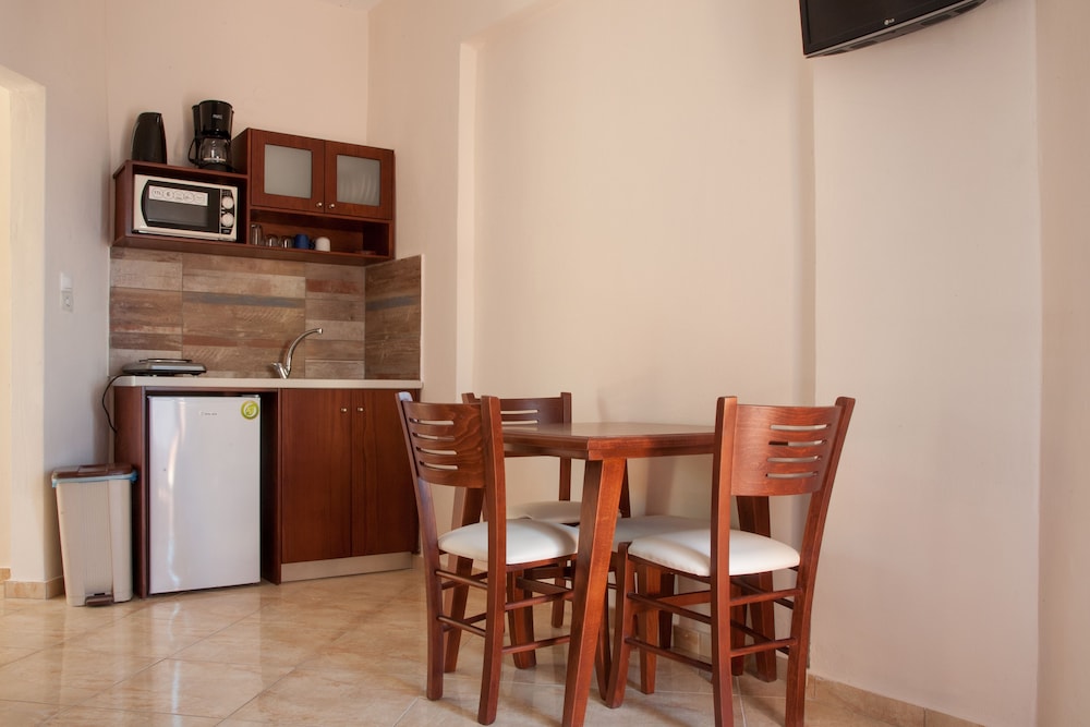 Ekavi Apartments 20/42