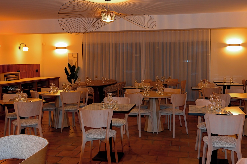 HOTEL LE MAS DE JOSSYL 24/37