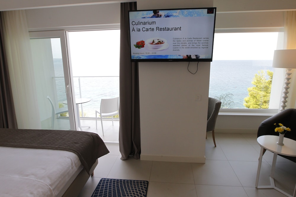 TUI BLUE Adriatic Beach - Adults Only 6/75