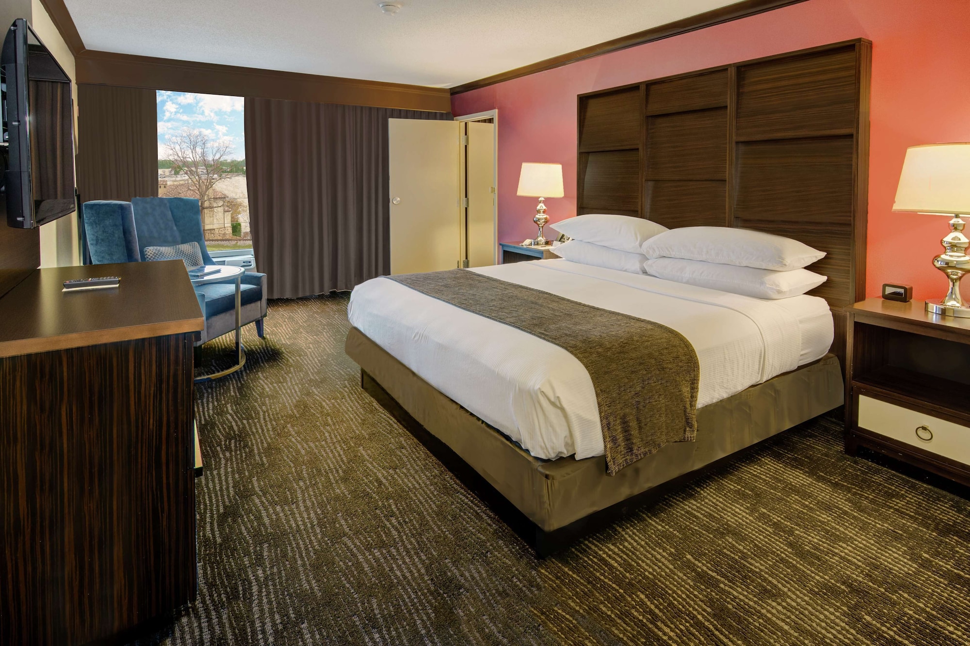 Room at Doubletree By Hilton Hotel Decatur Riverfront, DECATUR - AL