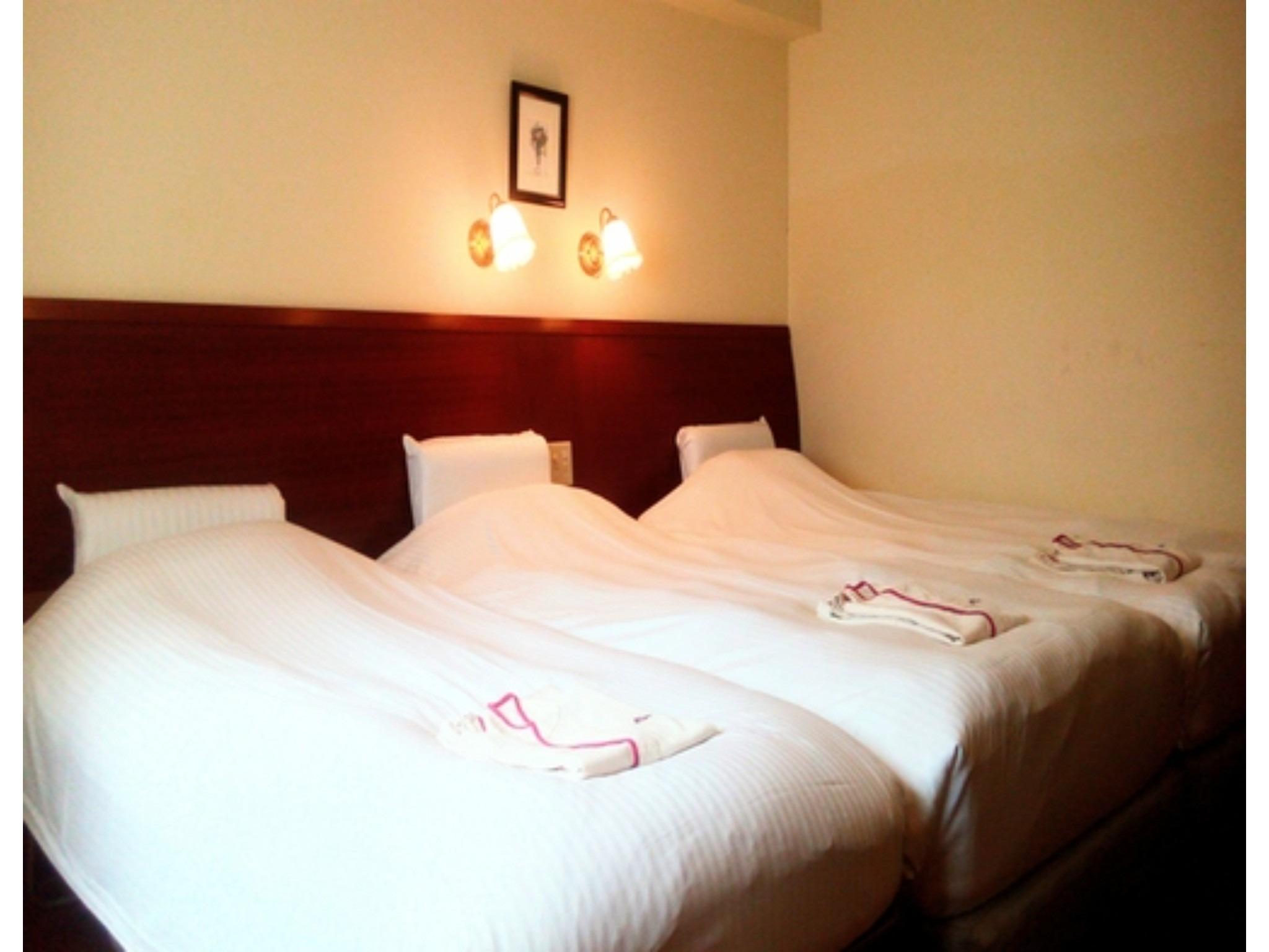 Triple Room