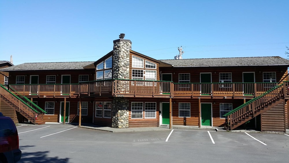 Harborview Inn 3/26