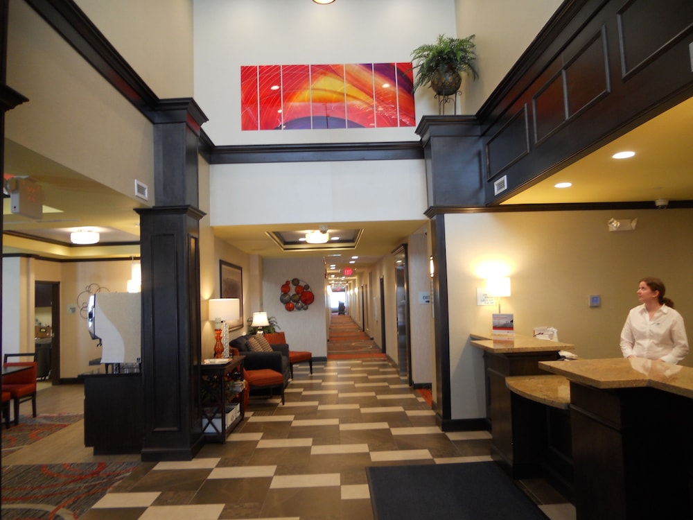 Holiday Inn Express Suites Greensburg 50/58