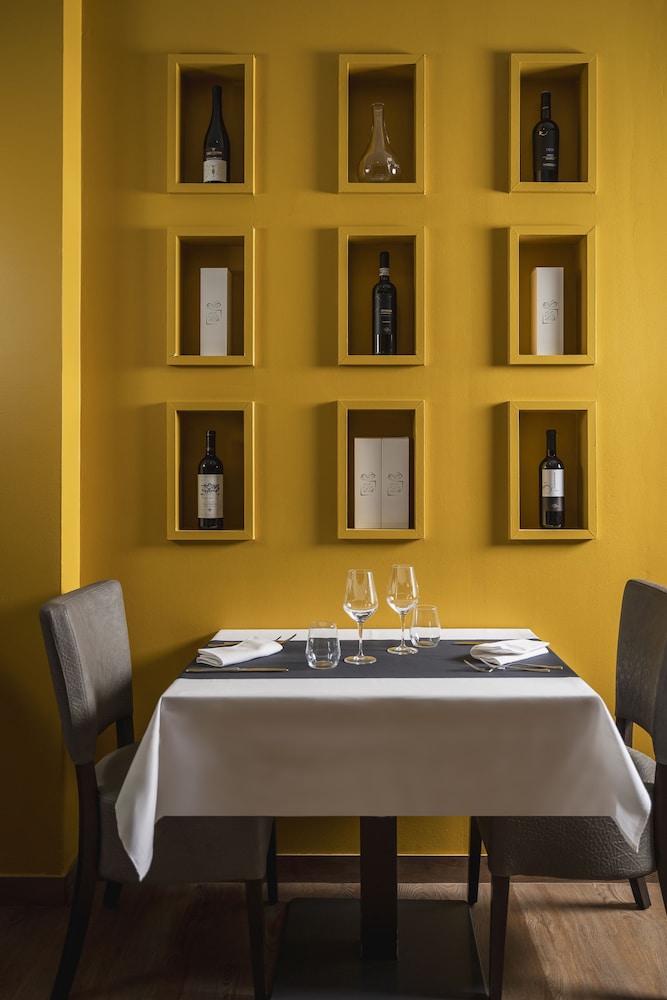 The Regent Boutique Hotel & Spa 2/67