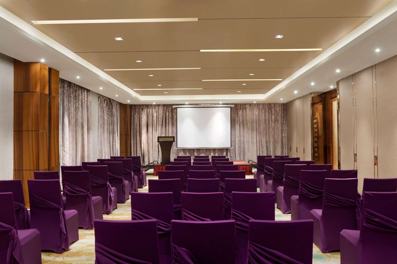 Ramada by Wyndham Foshan 12/14
