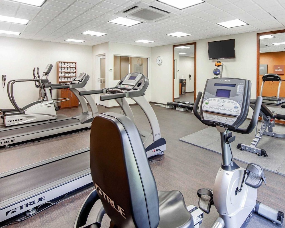 Comfort Suites Marietta Parkersburg 18/49